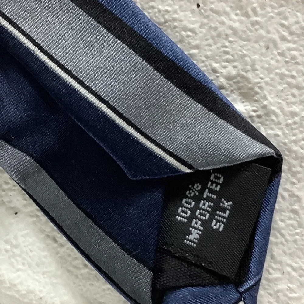 Arrow Mens Silk Necktie Navy Blue Grey Geometric Striped Grid Formal Tie